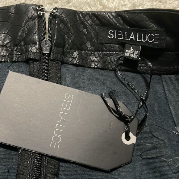 NWT- Stella Luce - L. Animal Print Mini Skirt - Picture 8 of 10